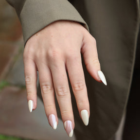Lovely Pearl Handmade Press-Ons